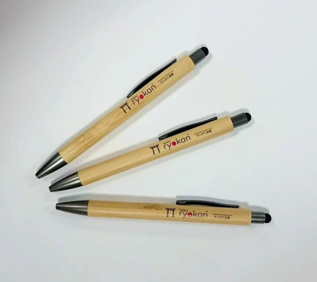 Esferograficas em Bambu Personalizadas 22Ryokan Viseu22 Rabisco Divertido